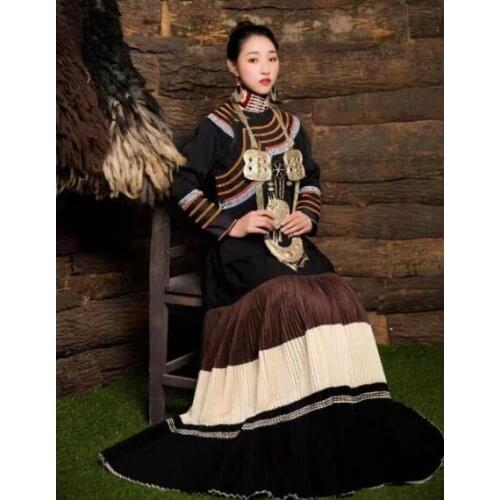 Chinese folk cloth Liang shan Yi Women cloth Traditional