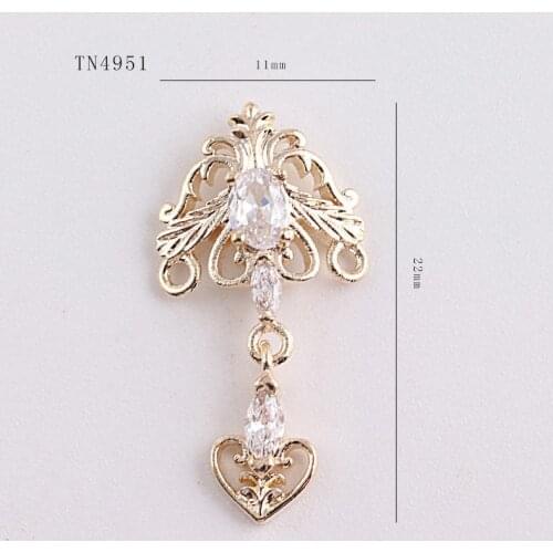 5pcs TN4951 Crystal Zircon Flower Heart Pendant Nail Art Rhinestone stones nails accessories nail art decorations 3D Nail charms