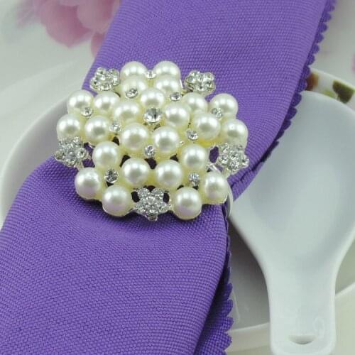 Luxury Napkin Rings Crystal Pearls Flowers Wedding Napkin Rings Hotel / Wedding Supplies Table Decoration Accessories