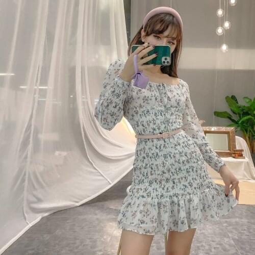2020 New French Laziness Girl Vintage White Pleated Floral Long Sleeve Dress Elastic Wrap Hip Above Knee Puff Sleeve Dresses