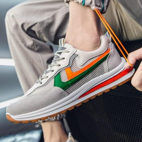 New spring and summer sports shoes mens shoes are porous and breathable mens casual running shoes Korean fashion mesh shoes
