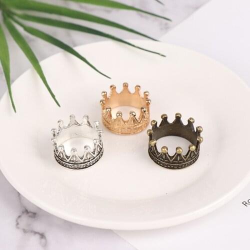1:12 Dollhouse Miniature Gold Sliver Bronze Mini Alloy Crown Model Toys Dolls Accessories