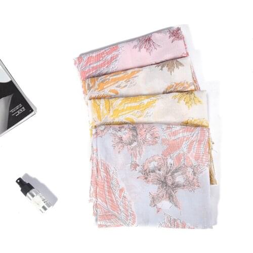 2019 New Women Ombre Leaf Print Fringe Scarves Shawls Cotton Long Leaves Floral Hijab Muffler Wrap 6 Color 10pcs/LOT