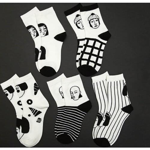 Q Breathable Cotton Socks Women Japanese Style Sports Socks Cartoon Portrait Pattern Mid Tube Black White Funny Sock