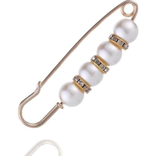 Fashion Pearl Brooch Cute Creative Fixed Clothes crystal Decorative Brooch for Women Anti-Exposure Neckline Buckle