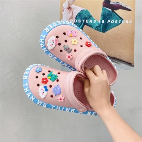 Cute Cartoon Garden Shoes Women Sandals Platform Comfortable Clogs Womens Casual Sandals Lightweight Slippers Women Flip Flops