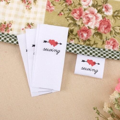 Handmade, Heart, Fold Cotton Fabric, Sewing Labels, Sewing Knitting, Crochet Gift, Unique Gift, Personalised Gift (MD1055)
