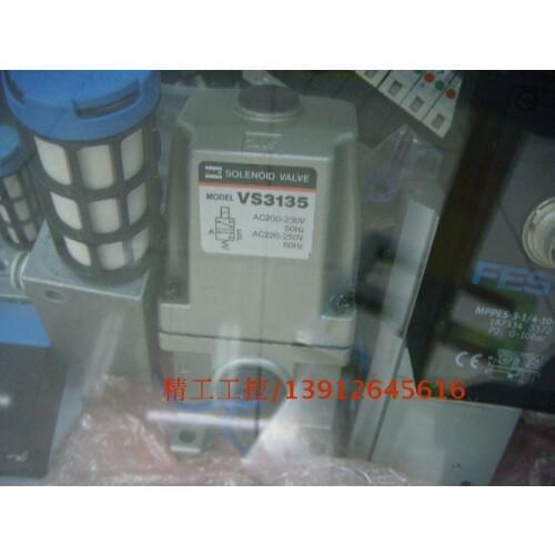 [SA] Positive! SMC original genuine new packaging solenoid valve VS3135 spot in kind