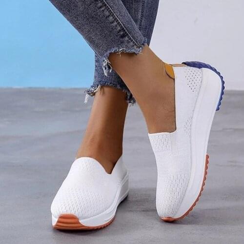 HULINGMEI Women's Slip-ons