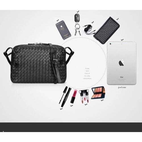 2020 New Leather Womens Shoulder Bag Luxury Brand Fashion Woven Bag Simple Shell Bag High Quality Messenger Bag Sheepskin