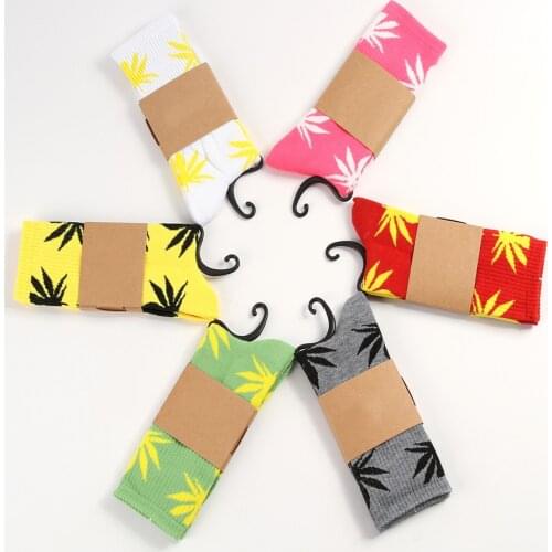 1Pairs Four Crew Cotton Fashion Funny Socks Medium Fashion Weed Socks Leisure Style Harajuku Hip Hop Maple Socks