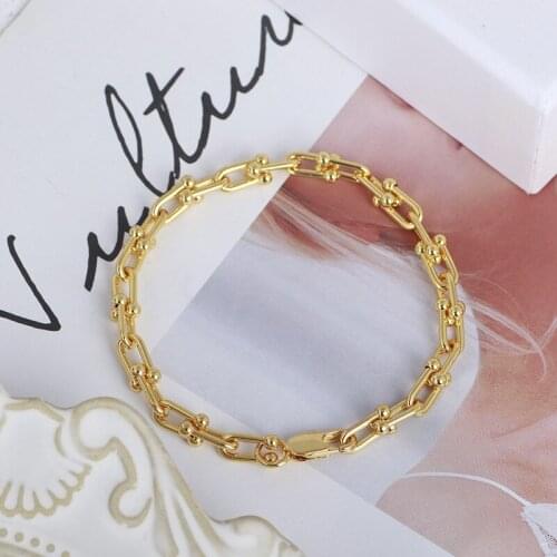 Simple and simple metal texture U-shaped buckle interlaced bracelet