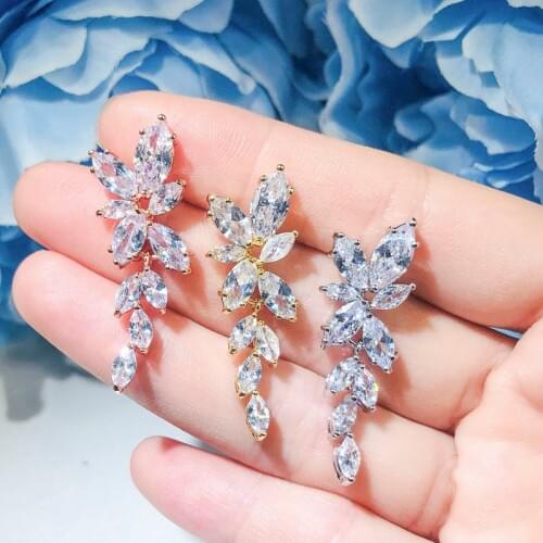 QooLady Simple Design White Shiny Leaf Marquise Cut Cubic Zirconia Stone Women Wedding Hanging Drop Dangle Earring Jewelry E079