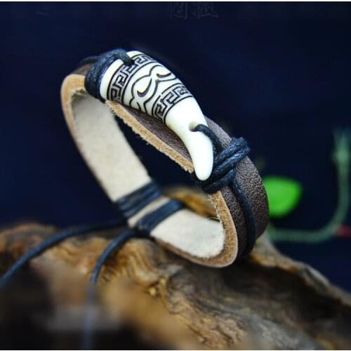 Genuine Leather Bracelet Jewelry Fake Wolf Tooth Charm Bracelet For Men 2019 Punk Fashion Imitated Bone Charm Accessories