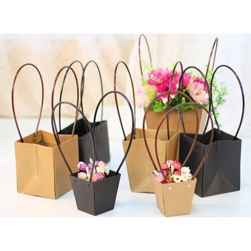 New Gift Boxes Kraft Paper Bags Flower Box Handle Waterproof Bouquet Florist Packaging Box DIY Rose Boxes Festival Party Decor