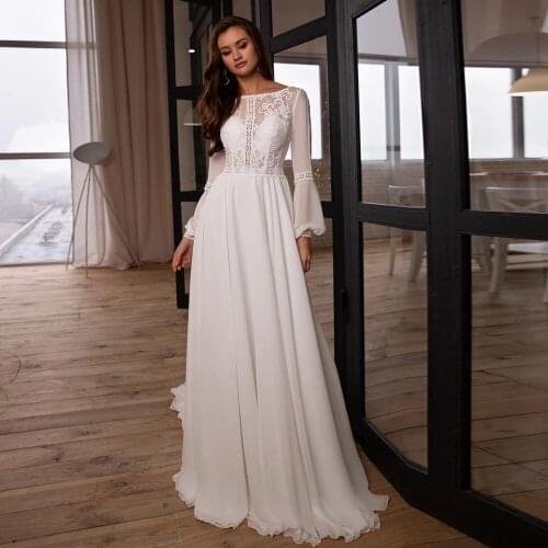 Chiffon Beach Wedding Dresses 2021 Modest Long Sleeves Scoop Neck Bohemian Lace Boho Bridal Gown Backless Vestido De Noiva