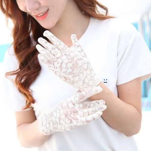 Sexy Autumn Summer Women UV Sunscreen Short Sun Female Gloves Fashion Ice Silk Lace Driving of Thin Lady Gloves Dress Gloves