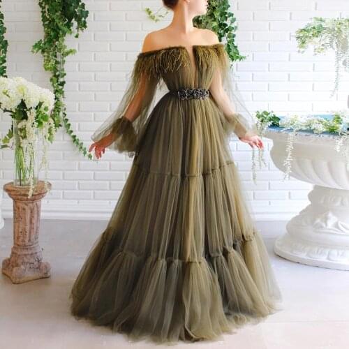 Feather Evening Dresses O-Neck Pleats Long Sleeves Prom Gowns Custom Made Tulle Arabic Dubai Party Dresses Vestido De Festa