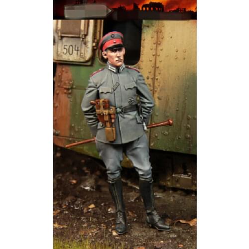 1/35 Resin Figure Model kits 1 figures Unassambled Unpainted 912