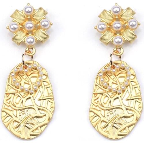 Fashion Hip Hop Punk Gold Metal Large Drop Earrings Women Faux Pearl Flowers Long Earring Jewelry Female Indian Ethnic Earrings