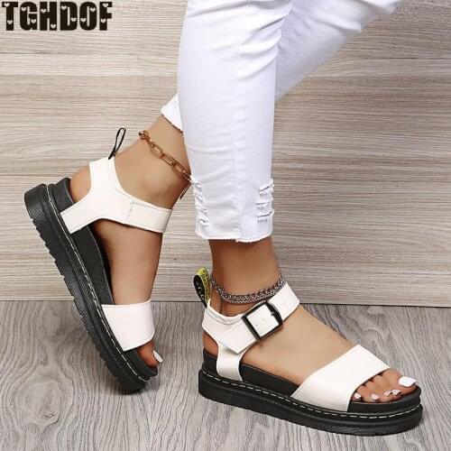2021 Thick-soled New Womens Oil Leather Shoes Summer Sandals Buckle Belt Hollow Beach Sandals Cool Womens Shoes Size 35-42