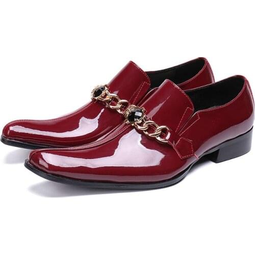 Solid Patent Leather Shoes Men Square Toe Crystal Formal Shoes Men Fashion Metal Hoops Red Black Mens Dress Shoes Plus Size 47