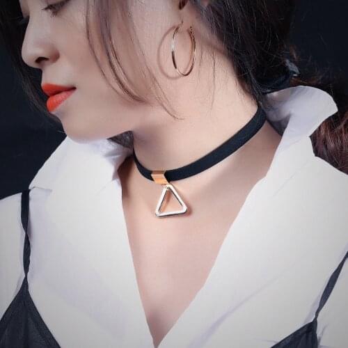 New Year High Korean Triangle Pendant Strap Necklace Chokers Necklace Silver Color Alloy Statement Ladies Link Necklace