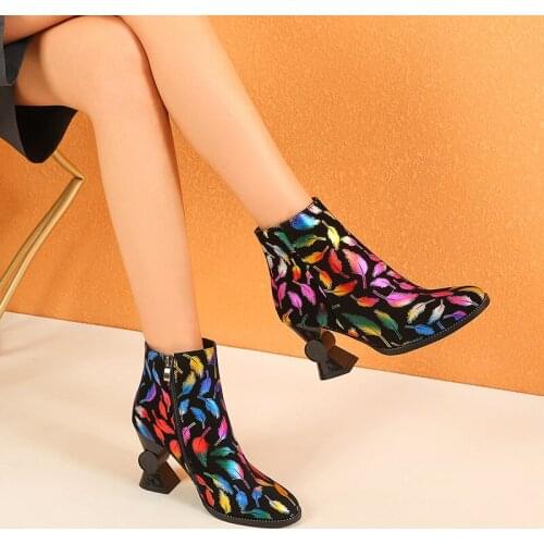 2020 European and American style colorful graffiti High heel short boots warm round head womens boots cotton shoes