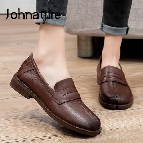 Johnature Retro Genuine Leather Pumps Women Shoes 2021 New Spring/Autumn Shallow Handmade Leisure Concise Round Toe Ladies Shoes