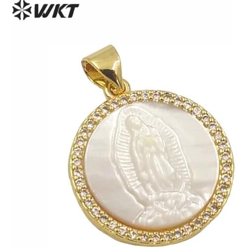 WT-MP112 Virgin Lady Of Guadalupe Pendant Natural White Shell With Dainty Crave Round Medal Women Vogue CZ Pave Pendant Jewelry