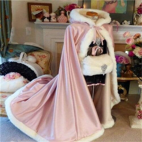 Lady White Ivory Wedding Cloaks Faux Fur Trim Winter Bridal Cape Stunning Wedding Cape Hooded Party Wraps Jacket