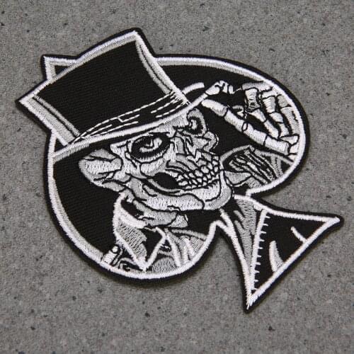 1pc Heart Skull Punk Iron On Patch Embroidered Sew On Badge Fabric Stylish Cool Ornament for Decorating T-shirt Hat Sweater