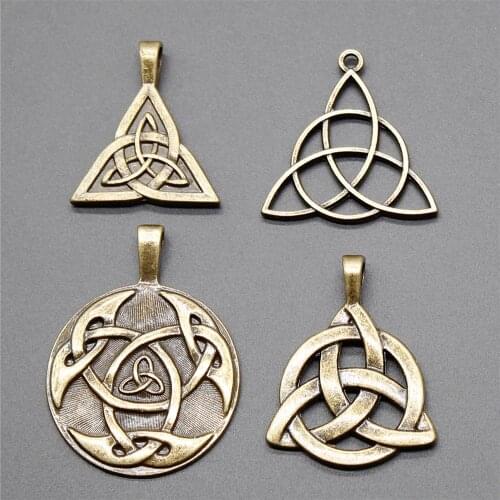 5pcs Charms Triquetra Sign Vintage Antique Bronze Color Triquetra Symbol Charms Pendant Jewelry Triquetra Amulet Charms