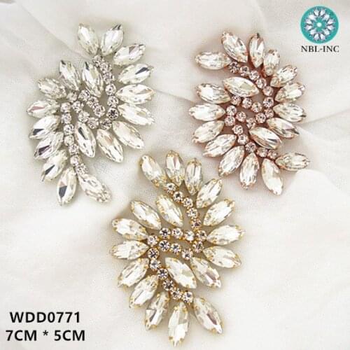 30PCS )Wholesale hand beaded sewing crystal rhinestone applique patch iron on for dresses WDD0771