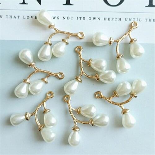 10pcs/lot 29mm*30mm Alloy Creative Gold Pearls Pendant Buttons Jewelry for Earrings Choker Hair DIY Jewelry Accessories Handmade