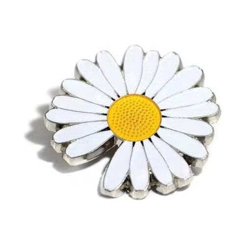 Daisy Small Sun Flower Notch Badges Lapel Alloy Chrysanthemum Pins Collar Brooches Backpack Clothes Hat Decoration Accessories