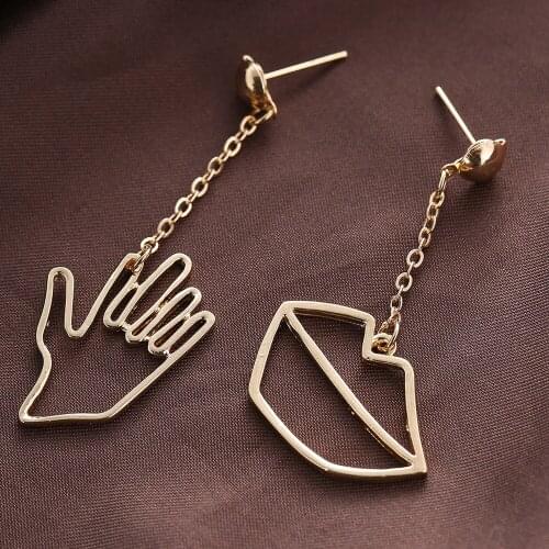 Contracted Personality Asymmetric Stud Earrings Interesting Exaggerated Hand Lips Abstract Creative Long Tassel Women Earrings