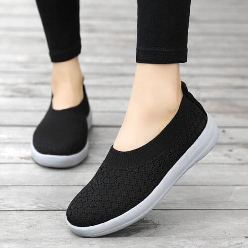 Comfortable Mother Shoes Women Soft Bottom Shallow Mouth Stretch Weaving Flats Breathable Slip On Loafers Big Size 42