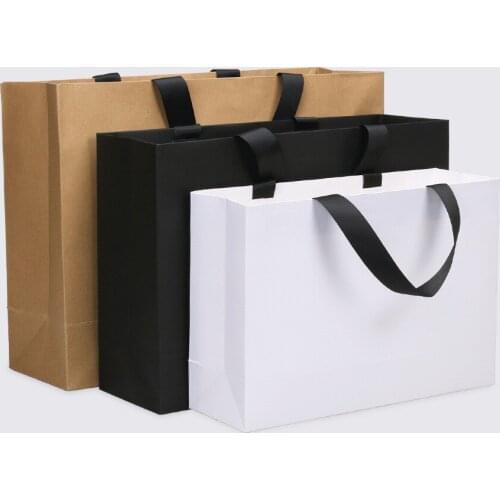 2021 New Can Be Customized Paper Gift Bags With Handles Packing Gift Bags for Store Clothes Handbags Pajamas Packaging Cases Dec