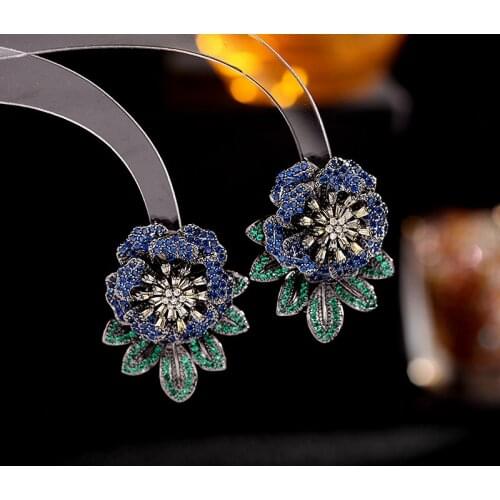 Luxurious Crystal Vintage Earrings Women Temperament Jewelry Exquisite Blue Pink Zirconia Floweer Ear Studs Wedding Ornament