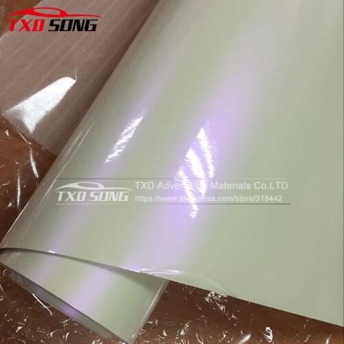Premium quality Glossy pearl white chameleon vinyl film with air bubble free 1.52*20m/Roll Chameleon white to purple car sticker
