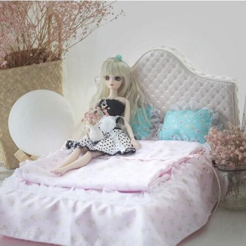 1/6 Dollhouse Furniture toy for dolls pink soft bed model 30cm bjd doll Miniature simulation bed pretend play toys girls gifts