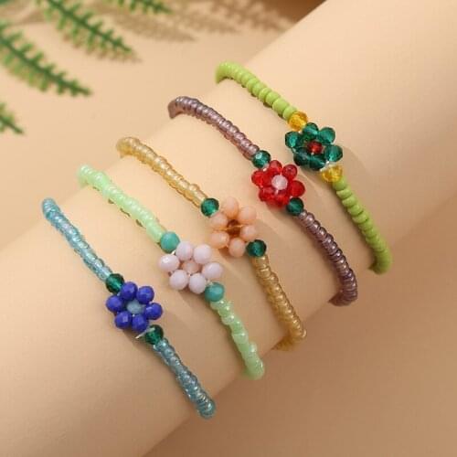 Korean Style Female Glass Crystal Beads Charm Bracelets For Women Flower Handmade Beaded Bracelet Jewelry Accessories Girls Gift