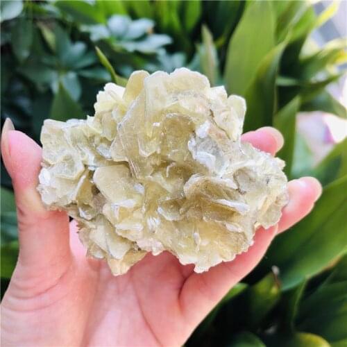 Natural rough golden mica stone raw lepidolite crystal rock stone
