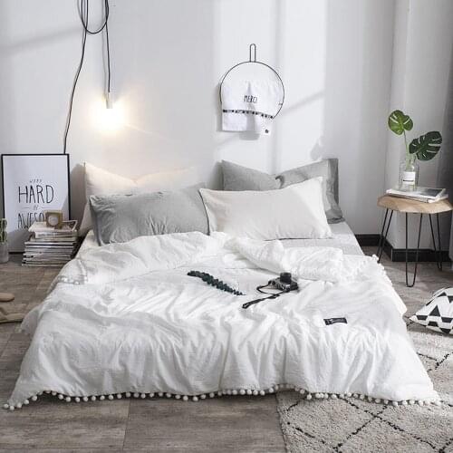 Solid Color Soft Summer Quilt with Pompoms Throw Blanket Air Condition Quilt Bedding Washed Cotton Comforter Home Textile