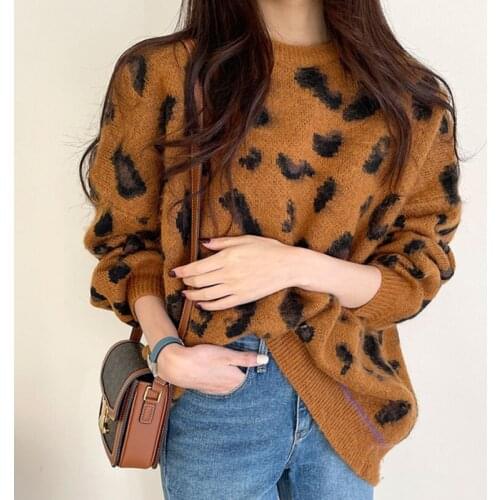 Autumn Winter Retro Lazy Leopard Print Sweater Women Round Neck Pullover Loose Mohair Long-sleeved Kniied Sweater Streetwear Top