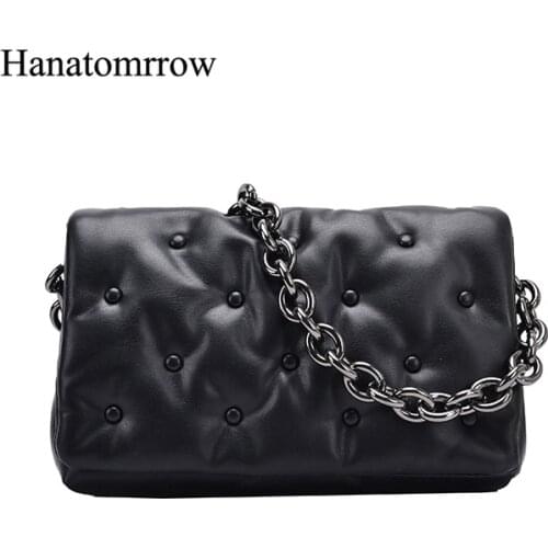 Hanatomrrow Women's Clutches On A Chain