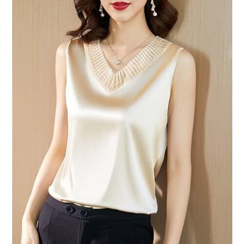 Plus Size 5XL Sleeveless Loose Solid Summer Satin Blouse Women Clothing V Neck Silk Womens Shirt New Fashion Tops Blusas 13734