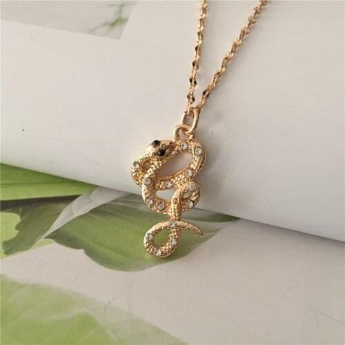 Casual Gold Color Plating Wild Snake Pendant Necklace For Women Girl Elegant Gorgeous Chic Bohemia Feminist Jewelry Accessory