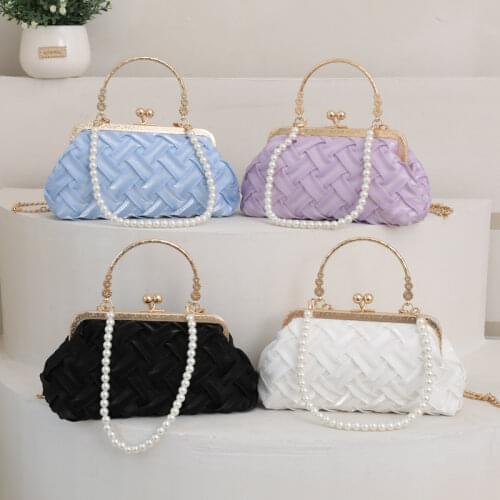 Fansiman Women's Clutches On A Chain